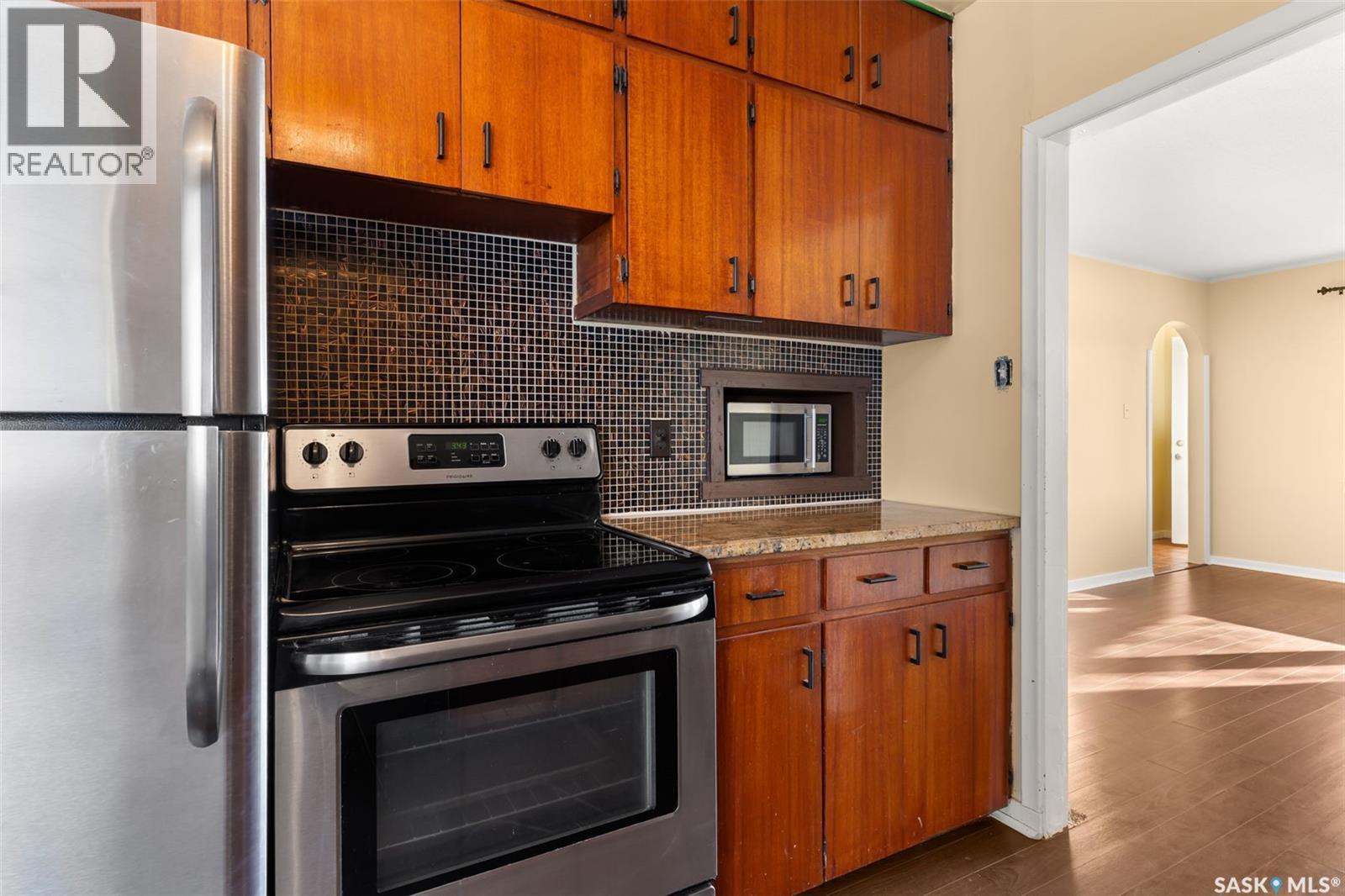 6328 8th Avenue, Regina, Saskatchewan  S4T 0W8 - Photo 7 - SK023573