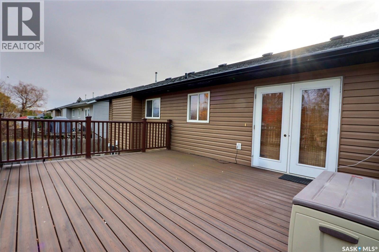 1402 7th Street E, Prince Albert, Saskatchewan  S6V 0V4 - Photo 17 - SK022407