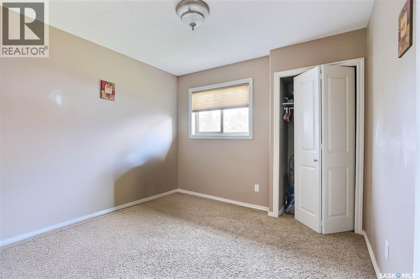 1402 7th Street E, Prince Albert, Saskatchewan  S6V 0V4 - Photo 7 - SK022407