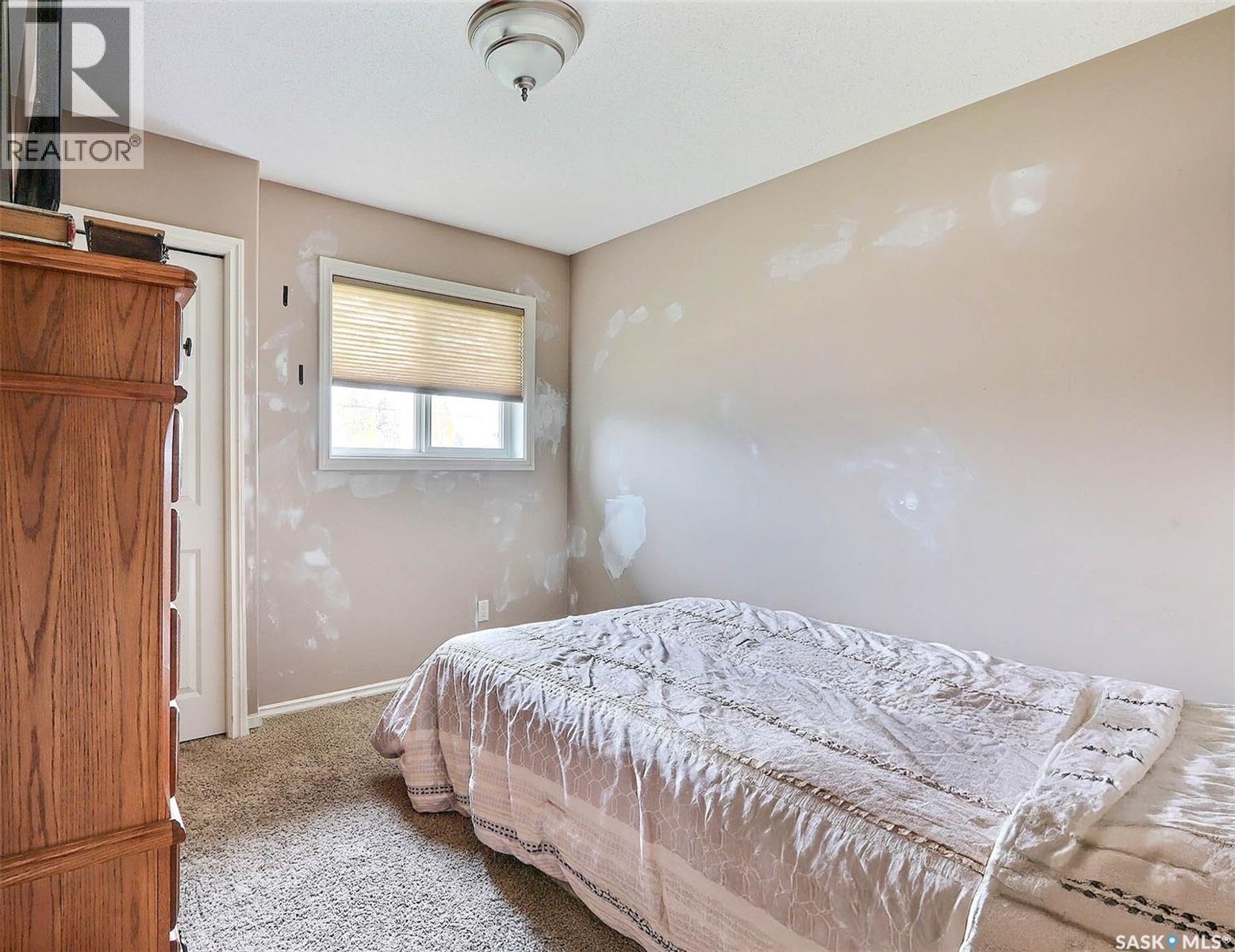 1402 7th Street E, Prince Albert, Saskatchewan  S6V 0V4 - Photo 8 - SK022407