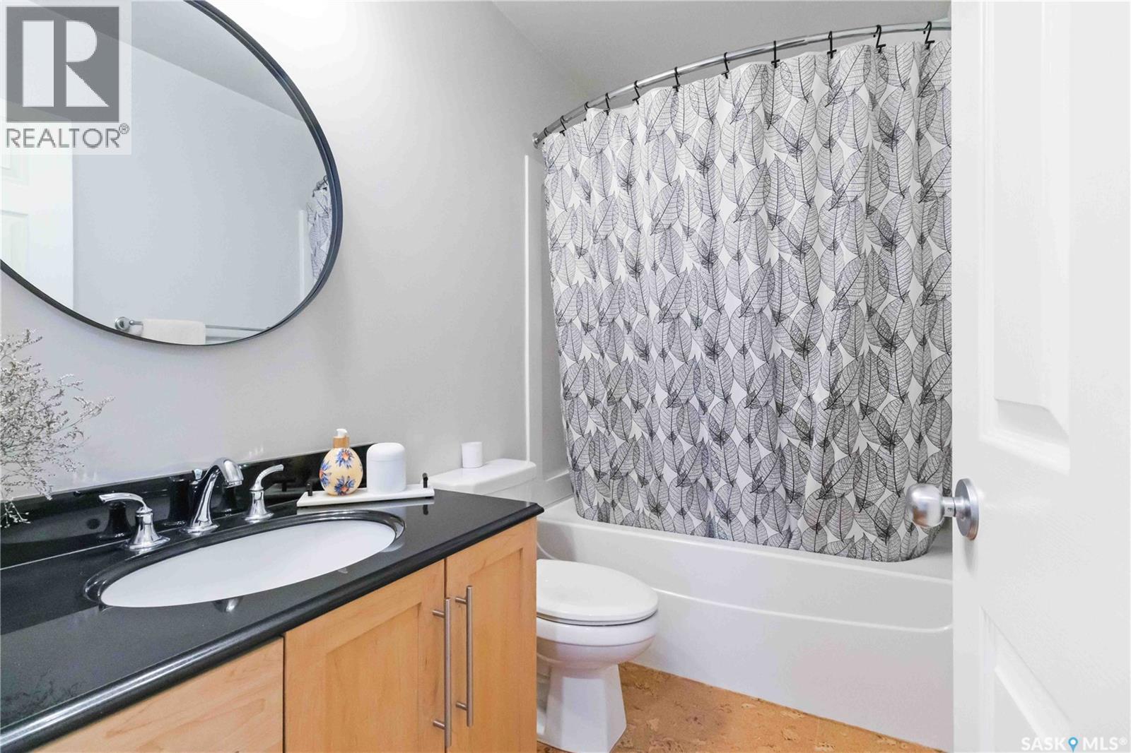 8 Maclean Crescent, Saskatoon, Saskatchewan  S7J 2R7 - Photo 14 - SK022157