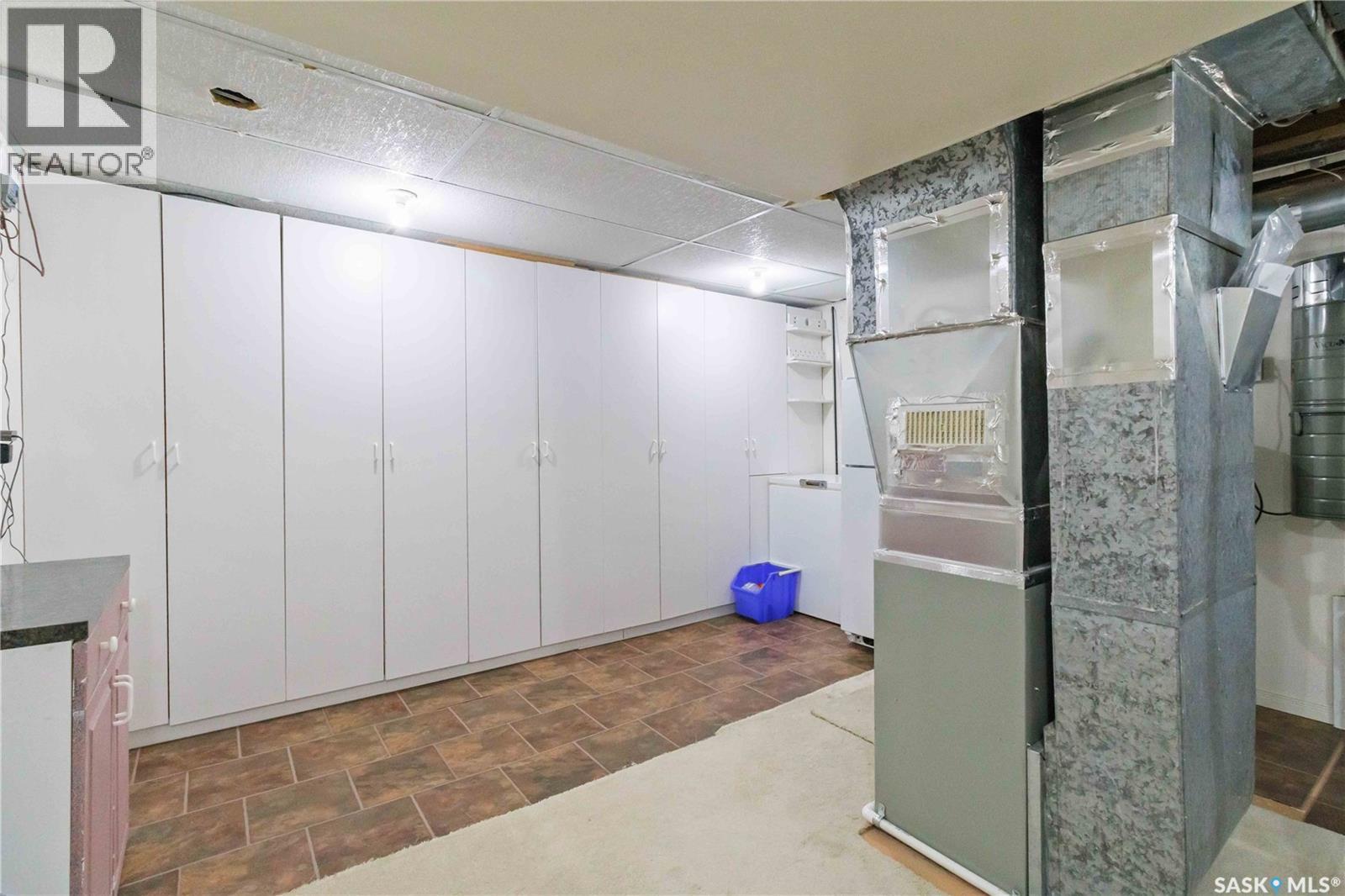 8 Maclean Crescent, Saskatoon, Saskatchewan  S7J 2R7 - Photo 24 - SK022157