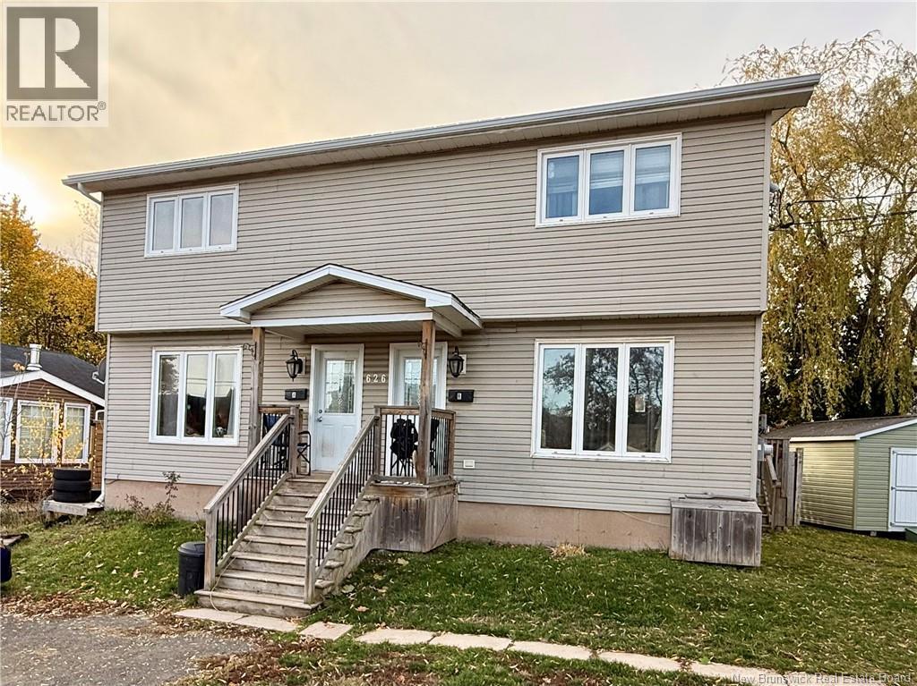 626 Charles, Dieppe, New Brunswick  E1A 1Z6 - Photo 1 - NB129780