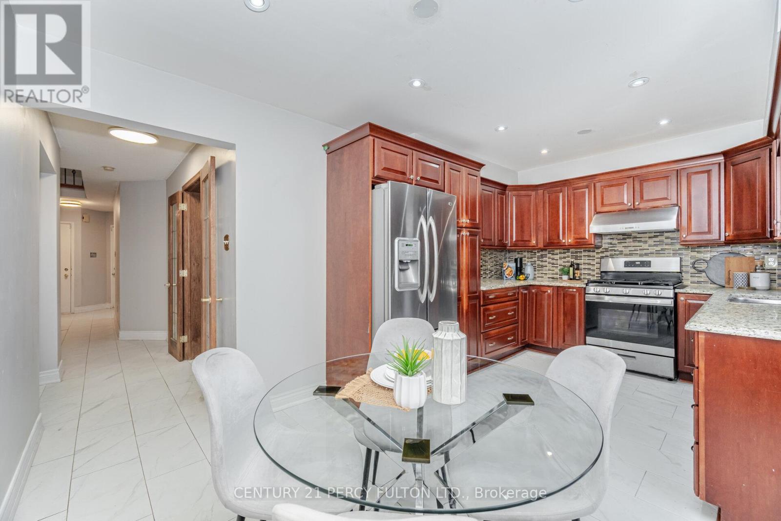 24 Carle Crescent, Ajax, Ontario  L1T 3T8 - Photo 10 - E12517676