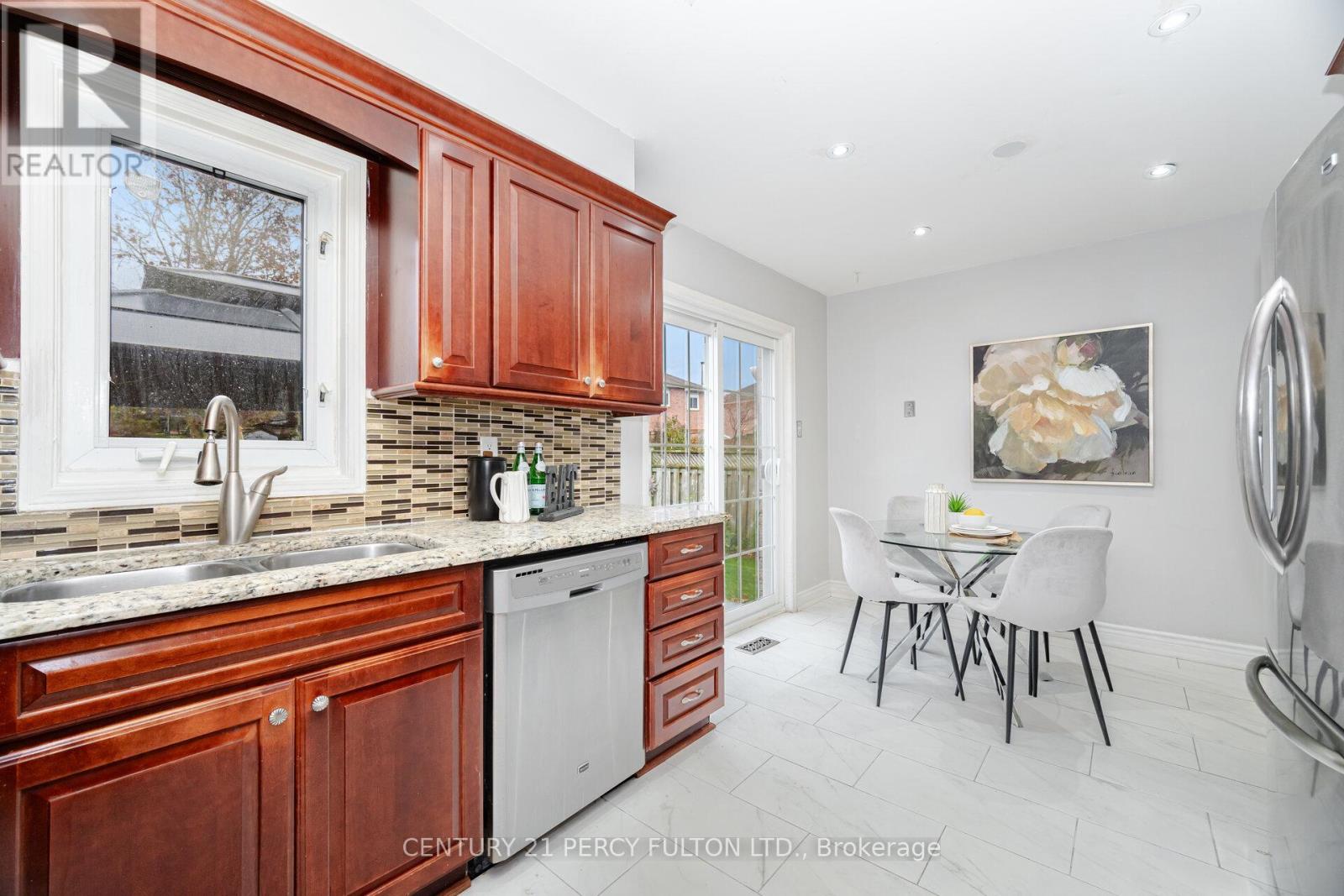 24 Carle Crescent, Ajax, Ontario  L1T 3T8 - Photo 13 - E12517676