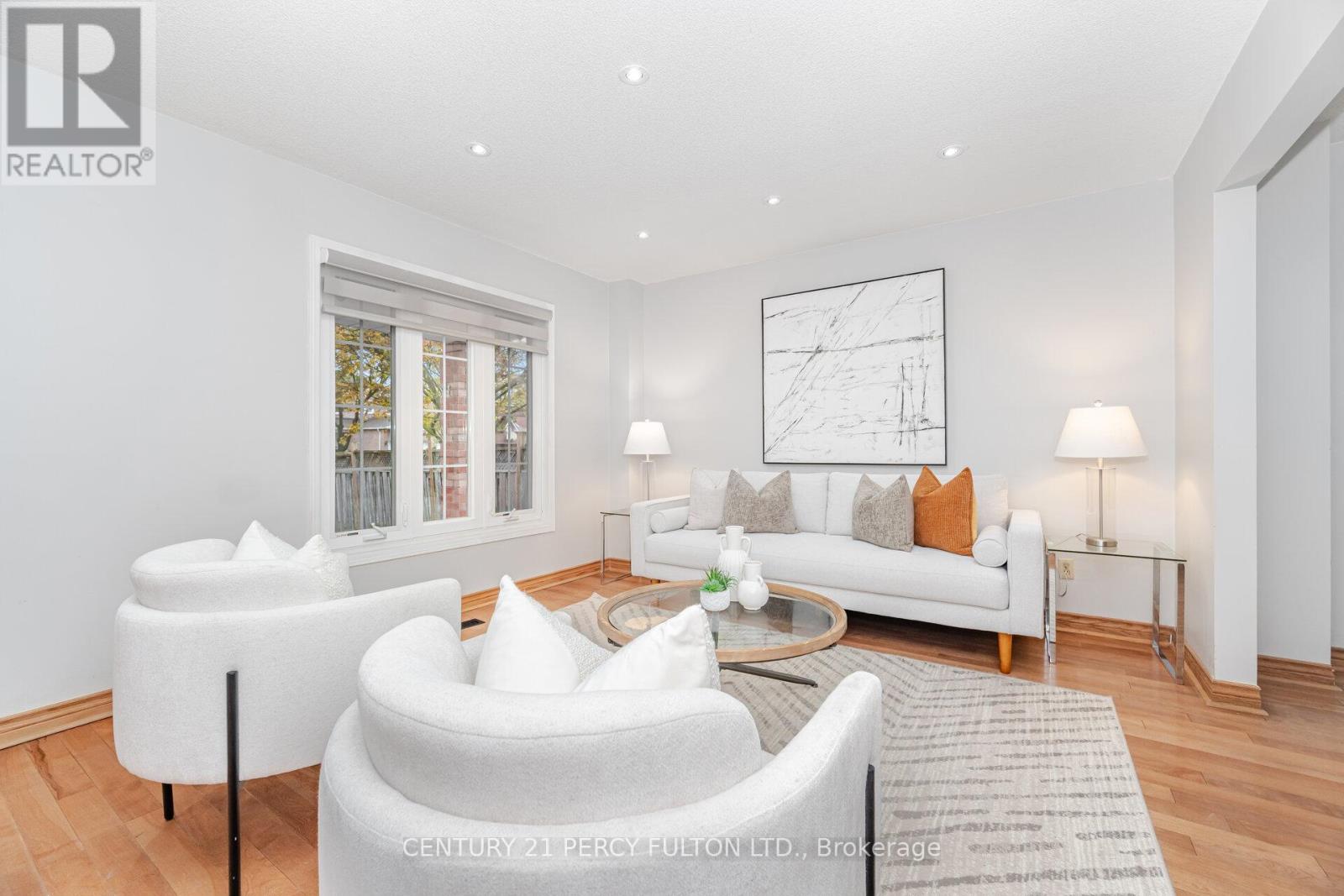 24 Carle Crescent, Ajax, Ontario  L1T 3T8 - Photo 4 - E12517676