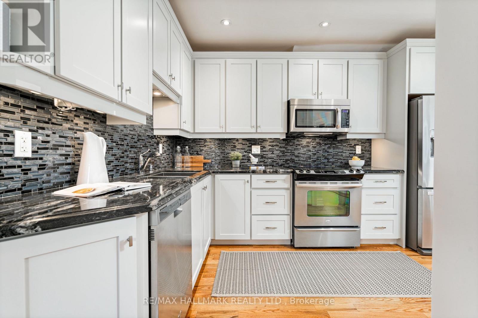 148 Westlake Avenue, Toronto, Ontario  M4C 4R9 - Photo 20 - E12517704