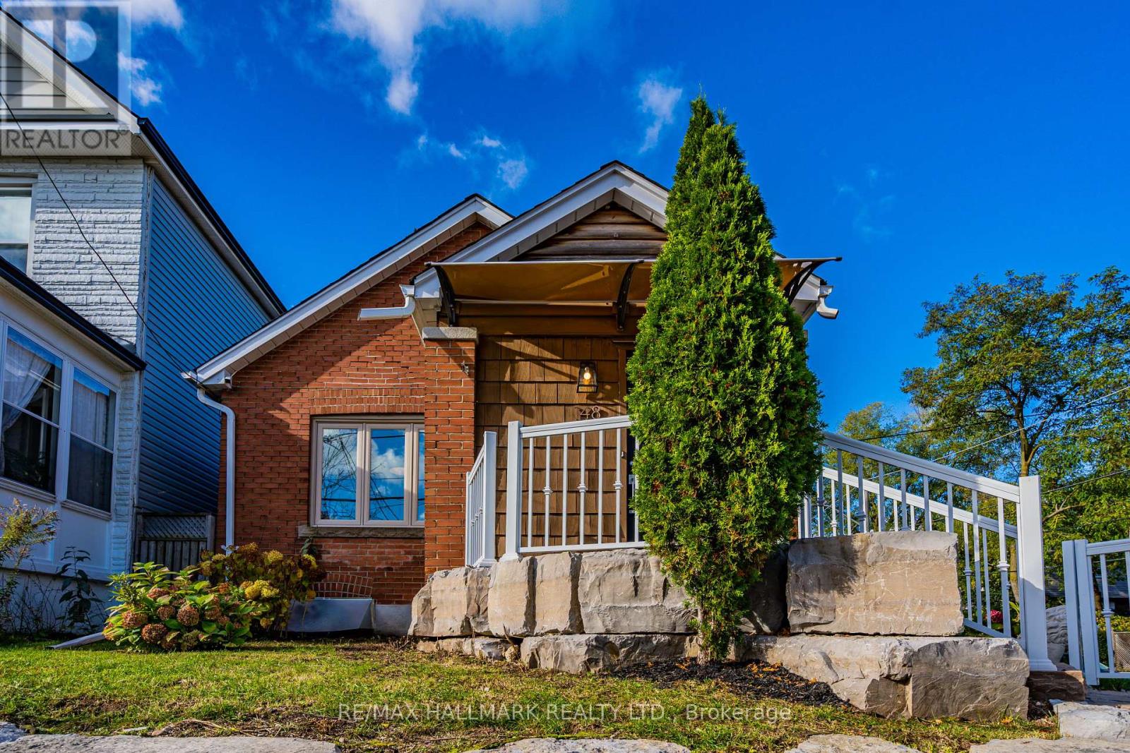 148 Westlake Avenue, Toronto, Ontario  M4C 4R9 - Photo 4 - E12517704