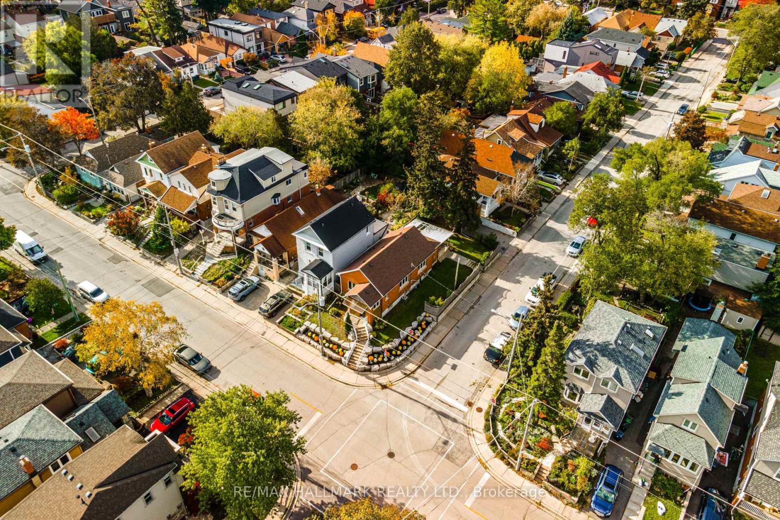 148 Westlake Avenue, Toronto, Ontario  M4C 4R9 - Photo 7 - E12517704