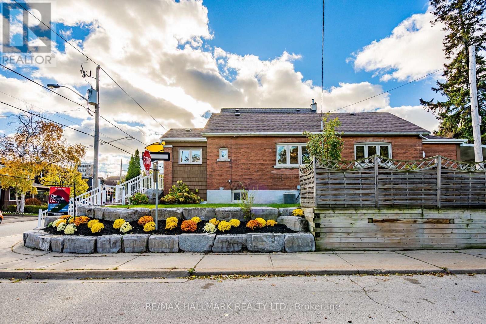 148 Westlake Avenue, Toronto, Ontario  M4C 4R9 - Photo 9 - E12517704