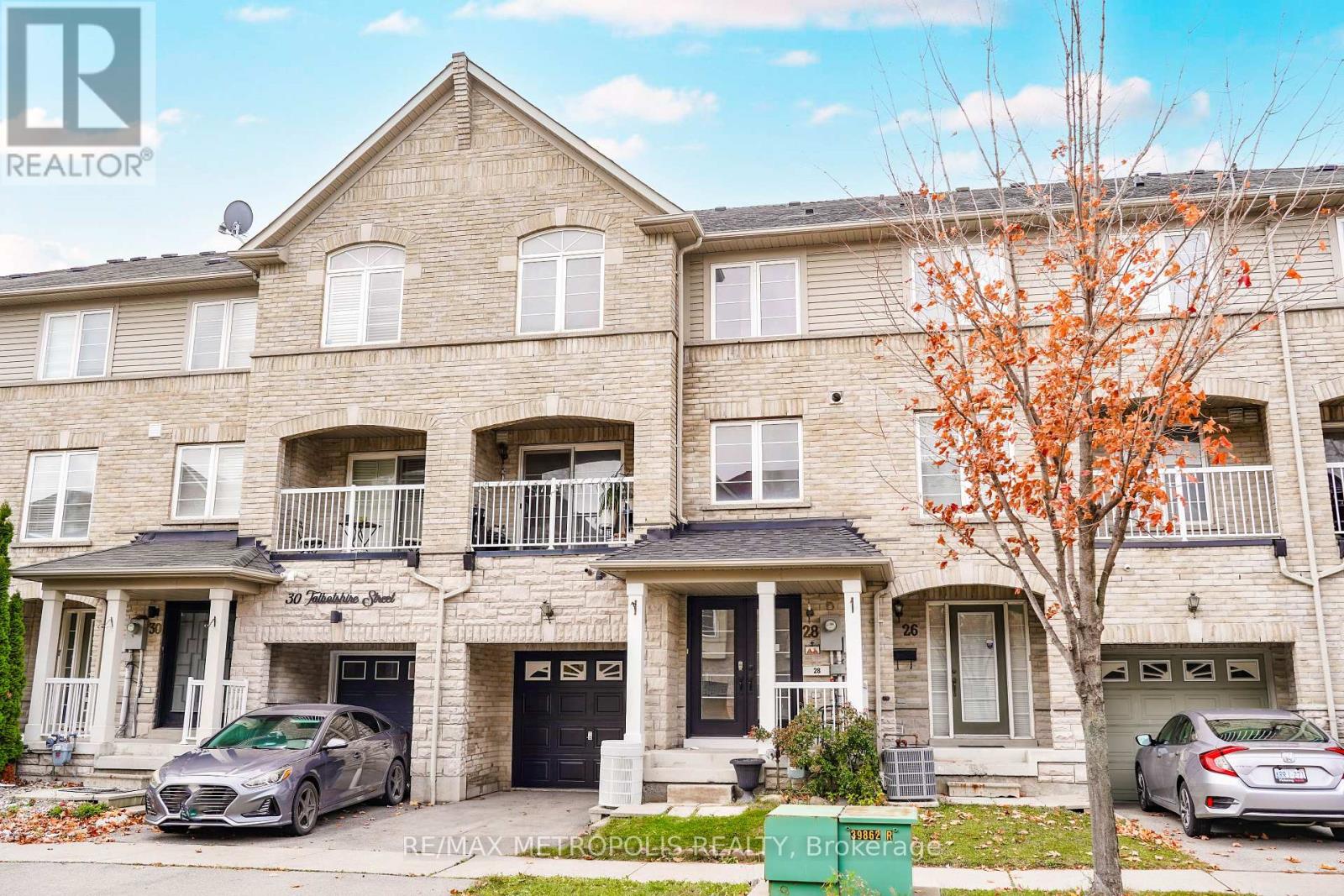 28 Talbotshire Street, Ajax, Ontario  L1S 0A6 - Photo 2 - E12517724