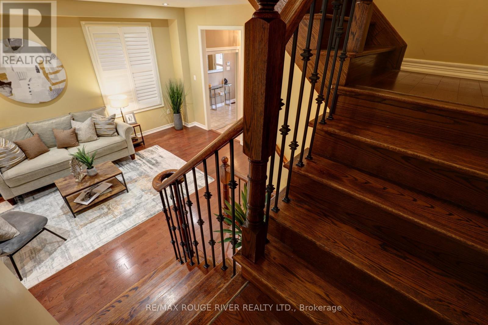 1932 Treetop Way, Pickering, Ontario  L1V 0B4 - Photo 10 - E12517804