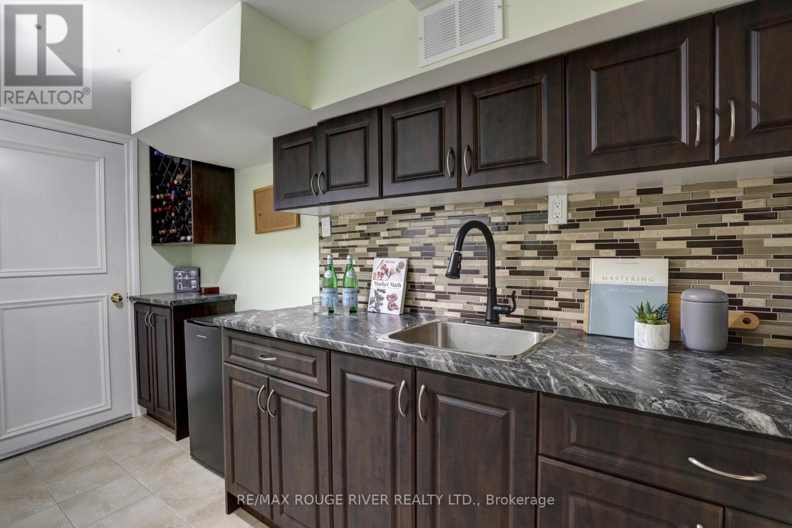 1932 Treetop Way, Pickering, Ontario  L1V 0B4 - Photo 29 - E12517804