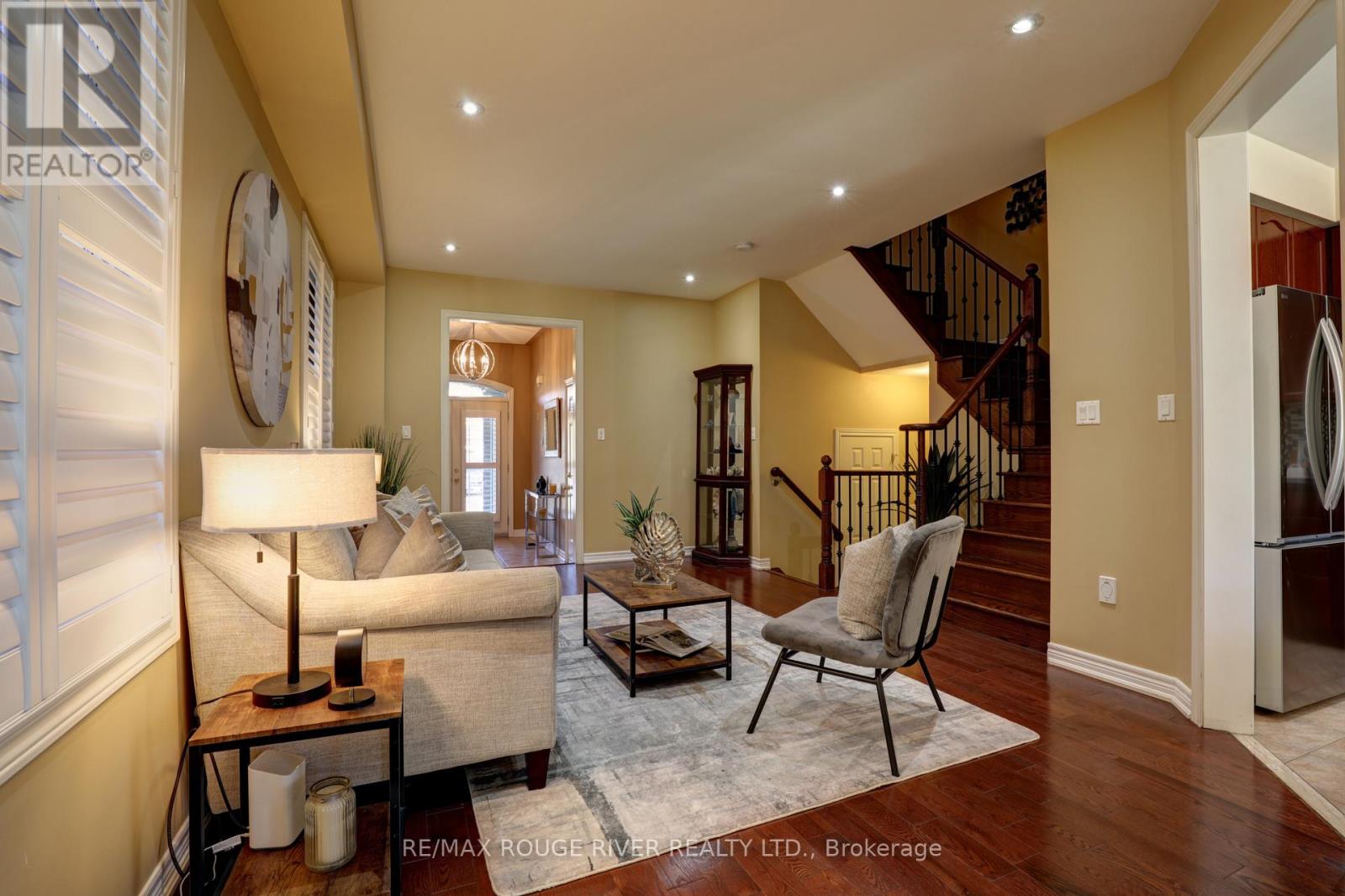 1932 Treetop Way, Pickering, Ontario  L1V 0B4 - Photo 9 - E12517804