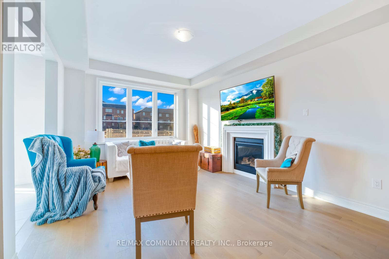 1024 Skyridge Boulevard, Pickering, Ontario  L1X 0G5 - Photo 10 - E12517846