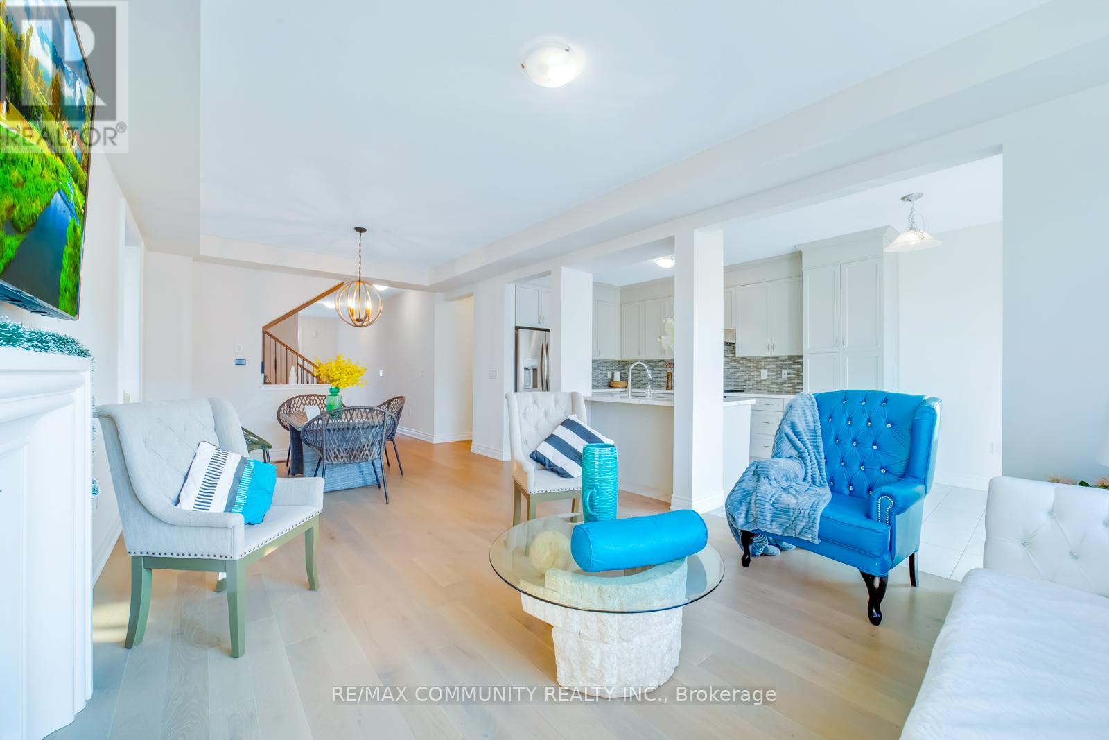 1024 Skyridge Boulevard, Pickering, Ontario  L1X 0G5 - Photo 11 - E12517846