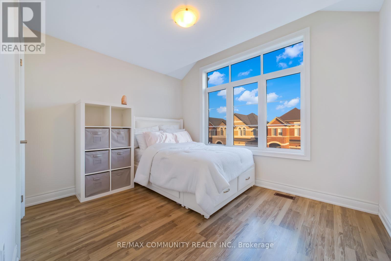 1024 Skyridge Boulevard, Pickering, Ontario  L1X 0G5 - Photo 18 - E12517846