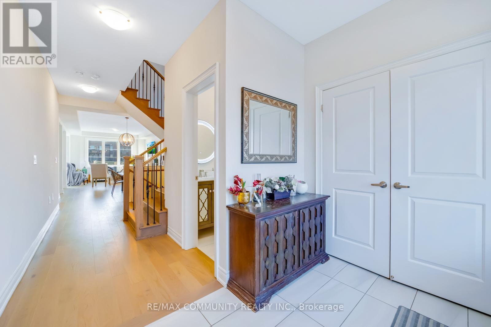 1024 Skyridge Boulevard, Pickering, Ontario  L1X 0G5 - Photo 6 - E12517846