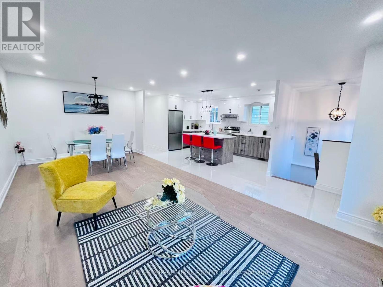 23 Hildenboro Square, Toronto, Ontario  M1W 1Y2 - Photo 5 - E12517954