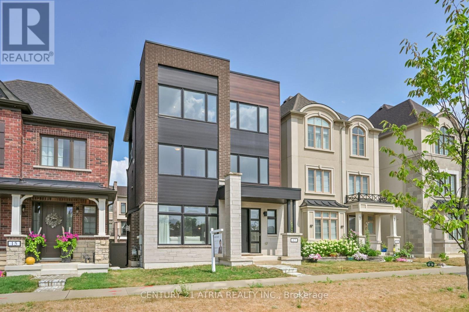 17 KOHN LANE, Markham, Ontario