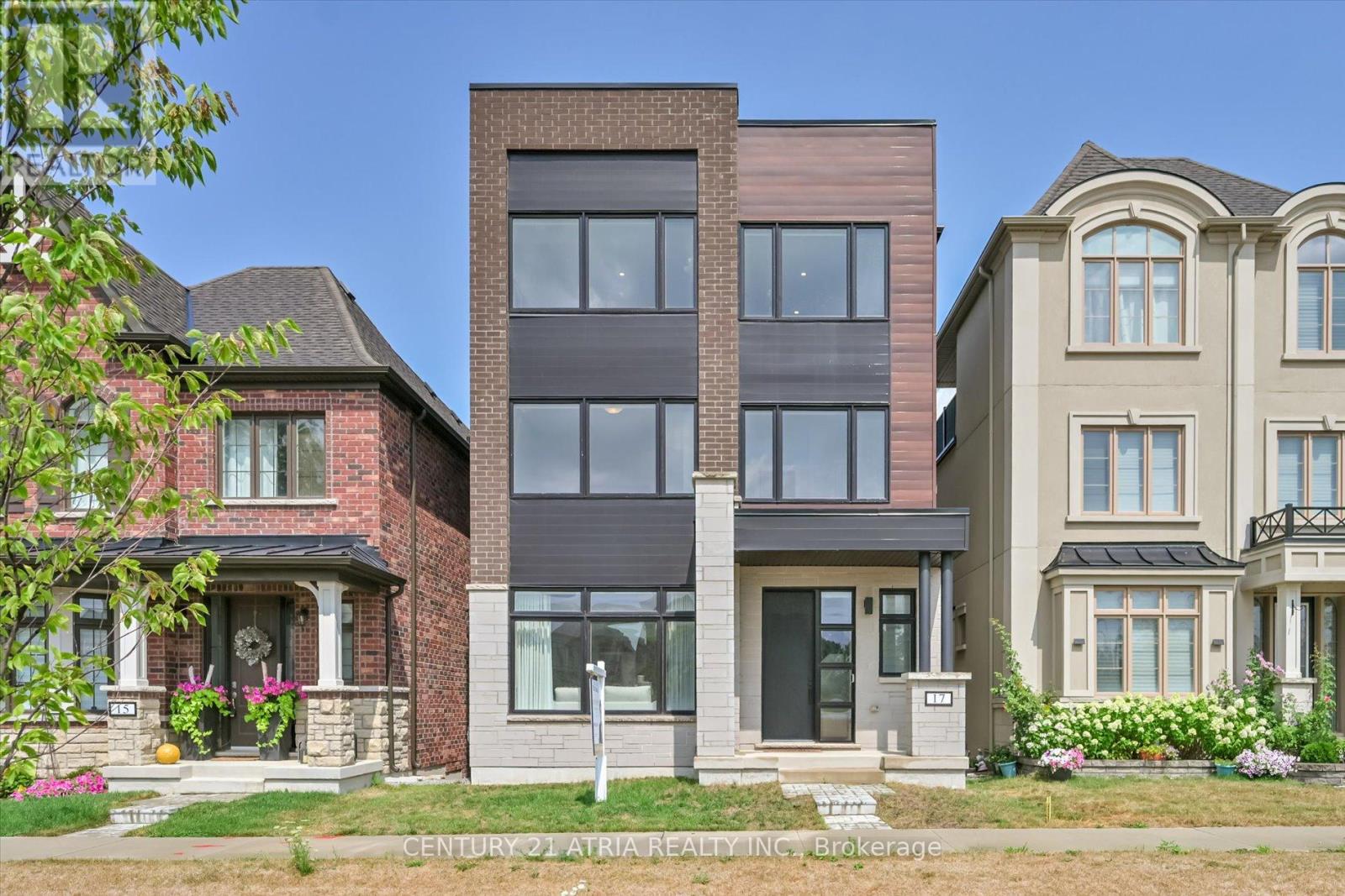 17 Kohn Lane, Markham, Ontario  L6C 3J3 - Photo 2 - N12517146