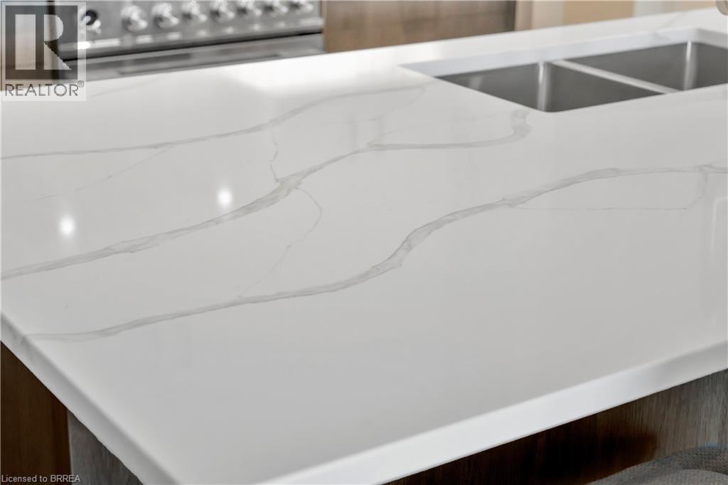 7 Grand River Street N Unit# 204, Paris, Ontario N3L 2L9 - Photo 7 - 40785435