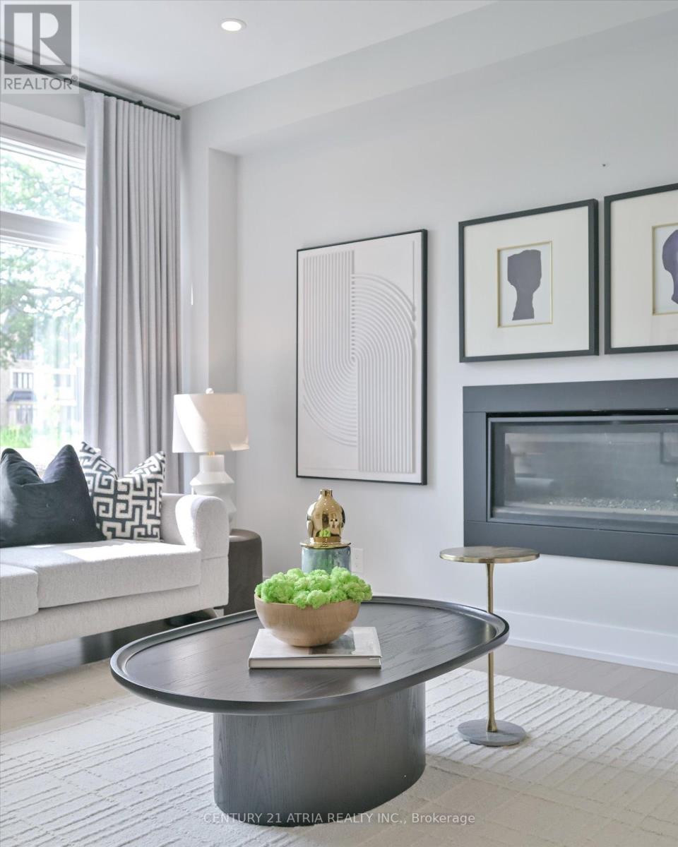 17 Kohn Lane, Markham, Ontario  L6C 3J3 - Photo 9 - N12517146