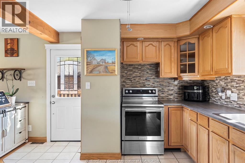 4095 Baseline, Windsor, Ontario N9A 6J3 - Photo 14 - 25028239