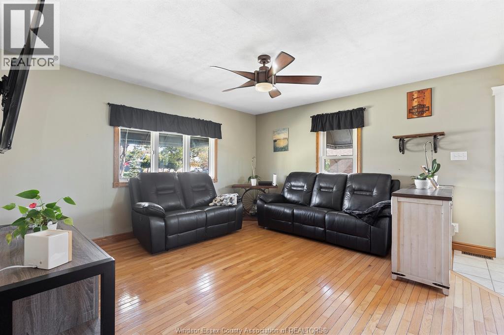 4095 Baseline, Windsor, Ontario N9A 6J3 - Photo 16 - 25028239