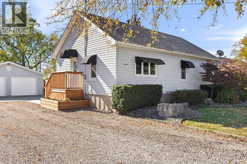 4095 Baseline, Windsor, Ontario N9A 6J3 - Photo 2 - 25028239