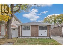1318 BAYSWATER CRESCENT, Windsor, Ontario