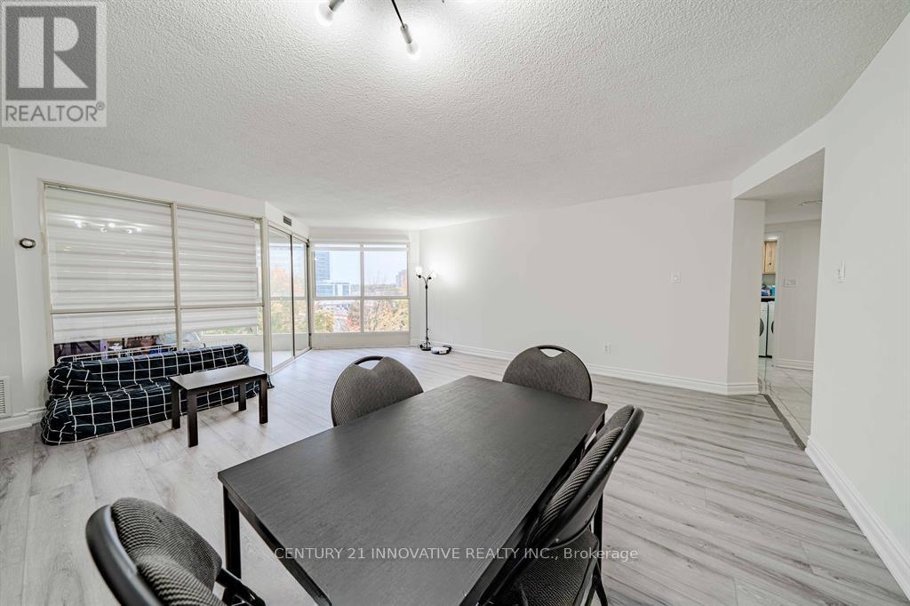 511 - 5 Weldrick Road W, Richmond Hill, Ontario  L4C 8S9 - Photo 6 - N12517810