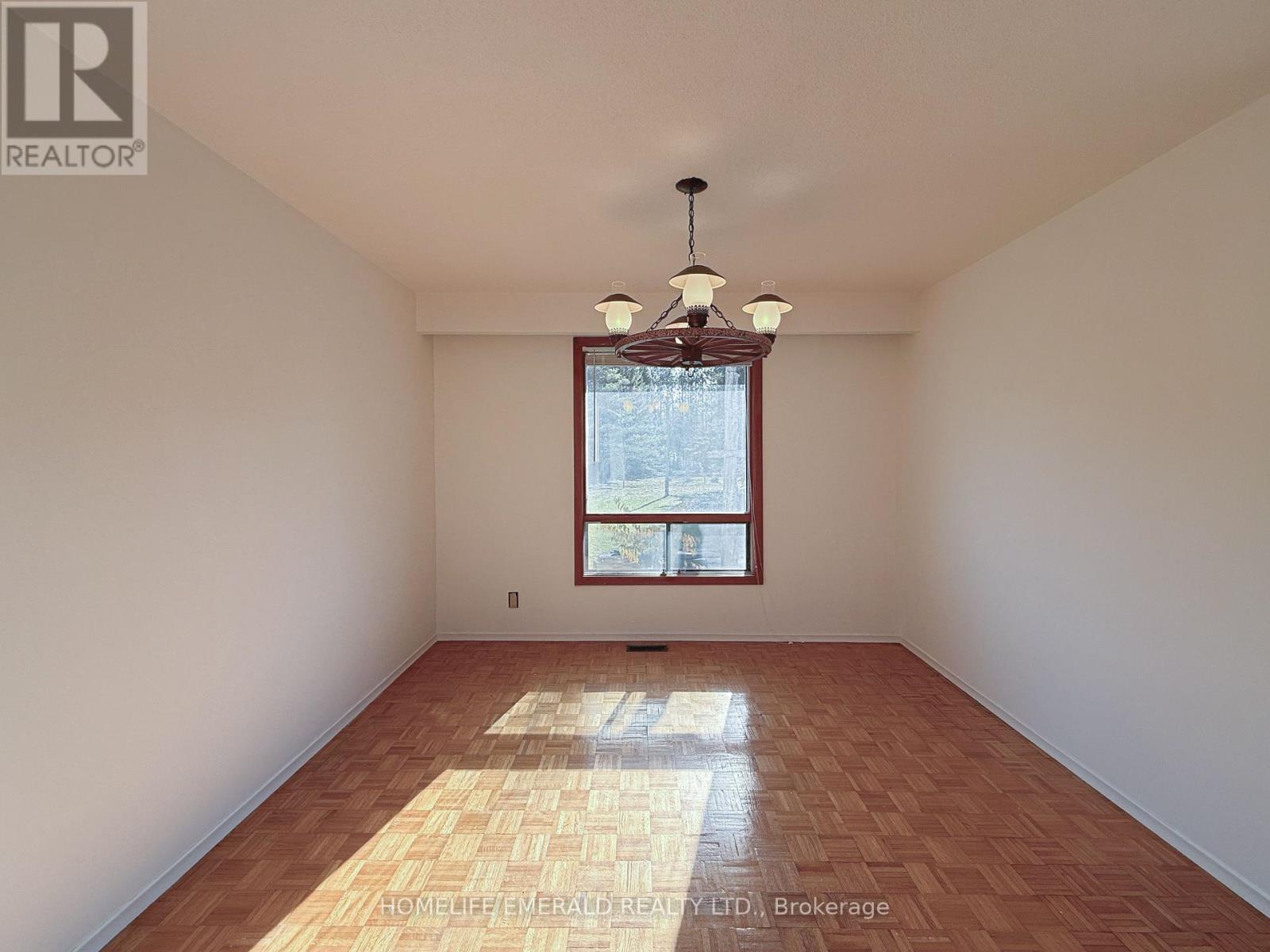 8169 Main Street E, Adjala-Tosorontio (Lisle), Ontario  L0M 1M0 - Photo 10 - N12517830