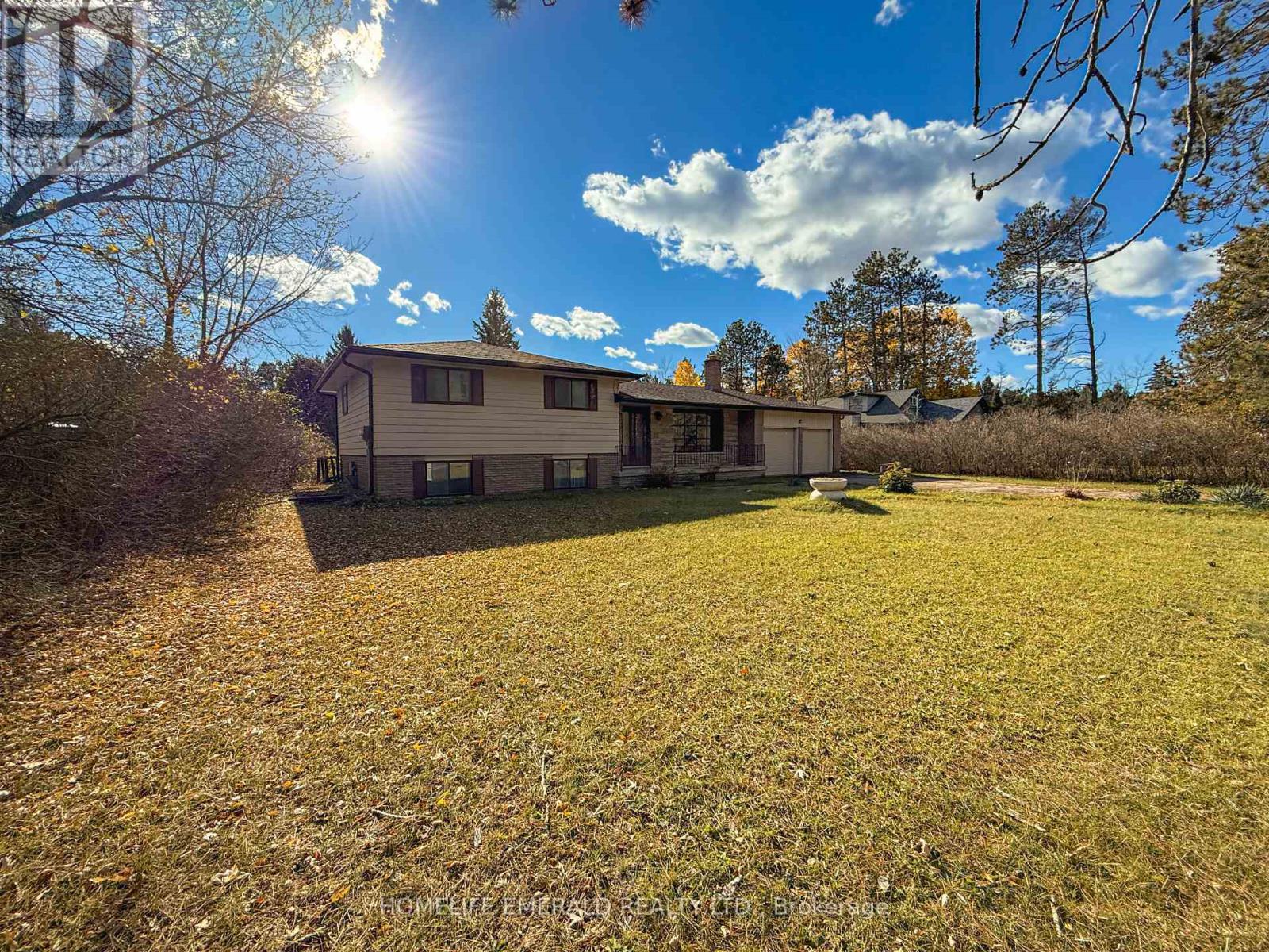 8169 Main Street E, Adjala-Tosorontio (Lisle), Ontario  L0M 1M0 - Photo 2 - N12517830