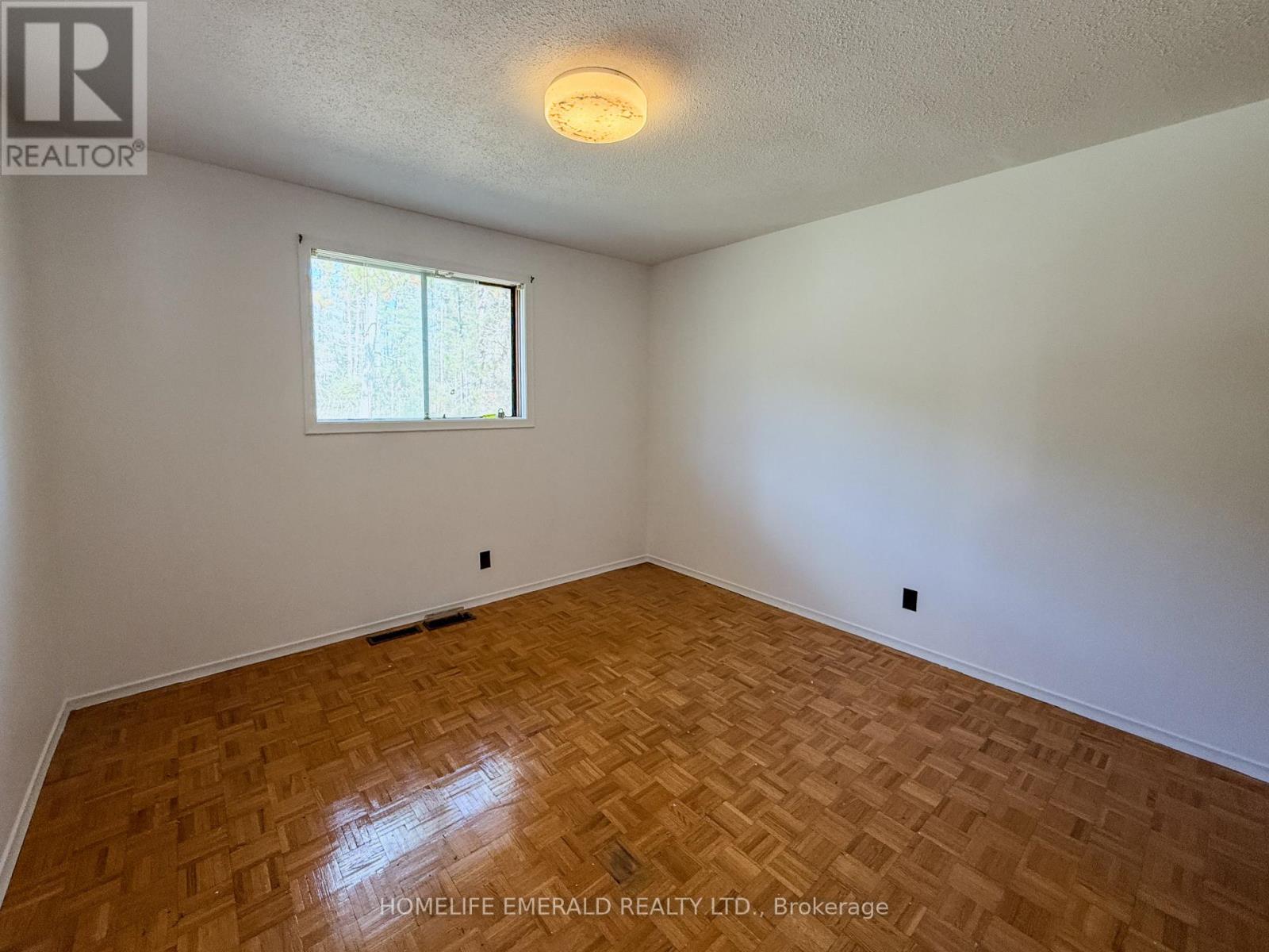 8169 Main Street E, Adjala-Tosorontio (Lisle), Ontario  L0M 1M0 - Photo 26 - N12517830