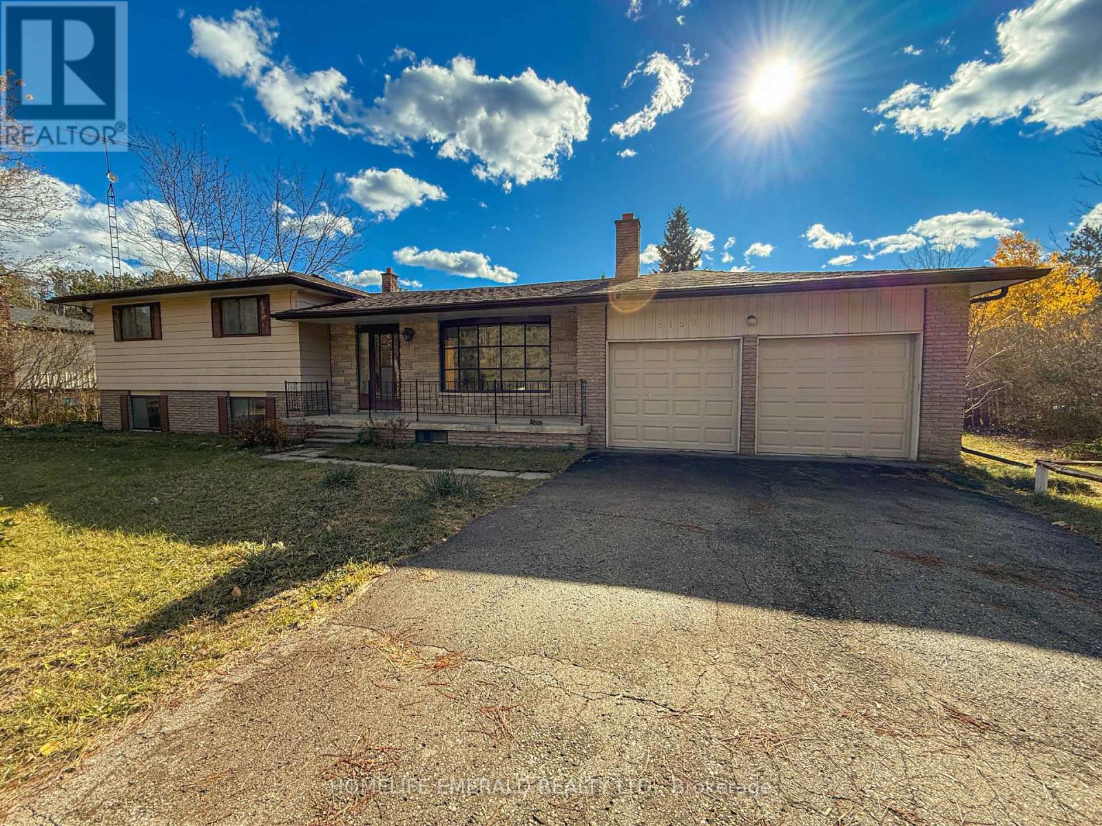 8169 Main Street E, Adjala-Tosorontio (Lisle), Ontario  L0M 1M0 - Photo 3 - N12517830