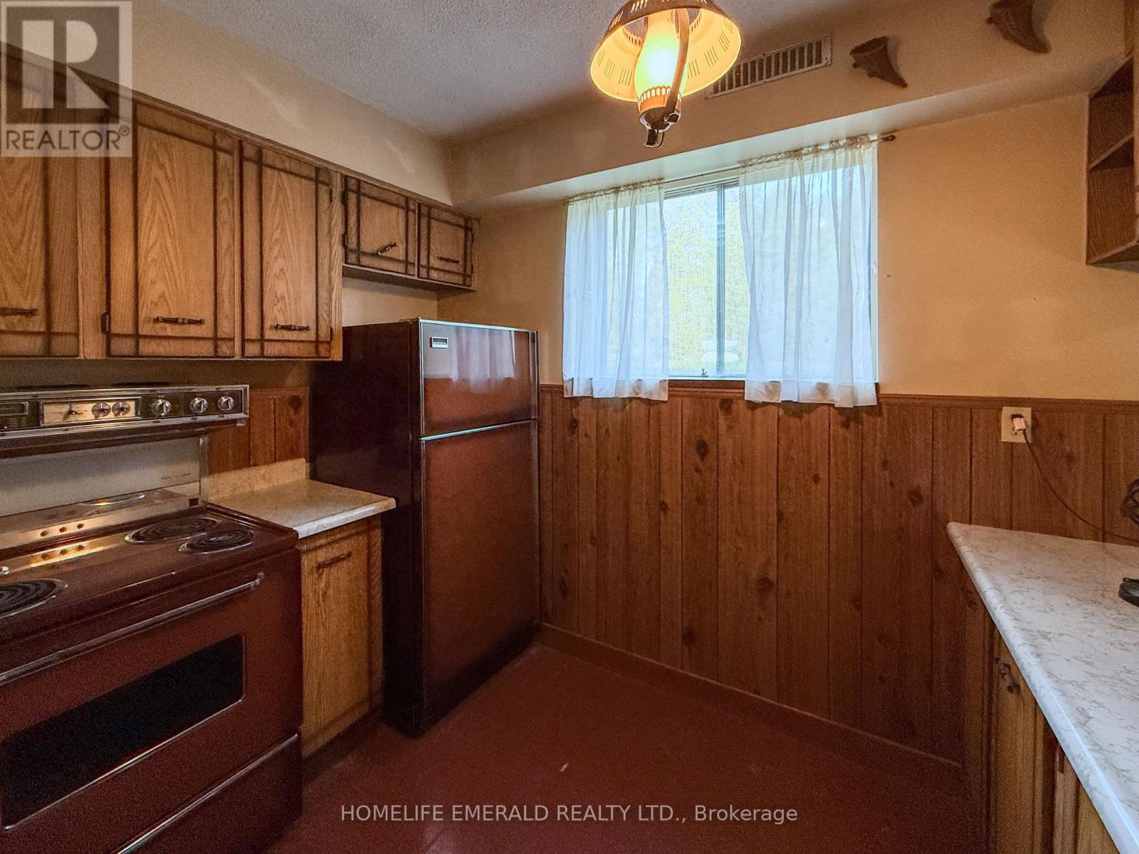 8169 Main Street E, Adjala-Tosorontio (Lisle), Ontario  L0M 1M0 - Photo 33 - N12517830