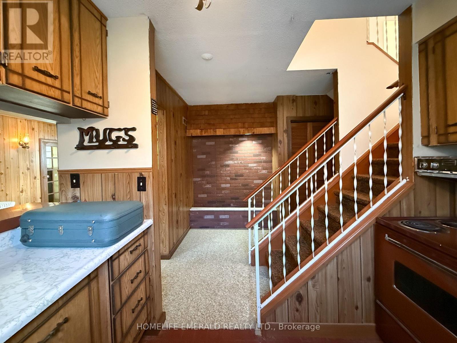 8169 Main Street E, Adjala-Tosorontio (Lisle), Ontario  L0M 1M0 - Photo 36 - N12517830