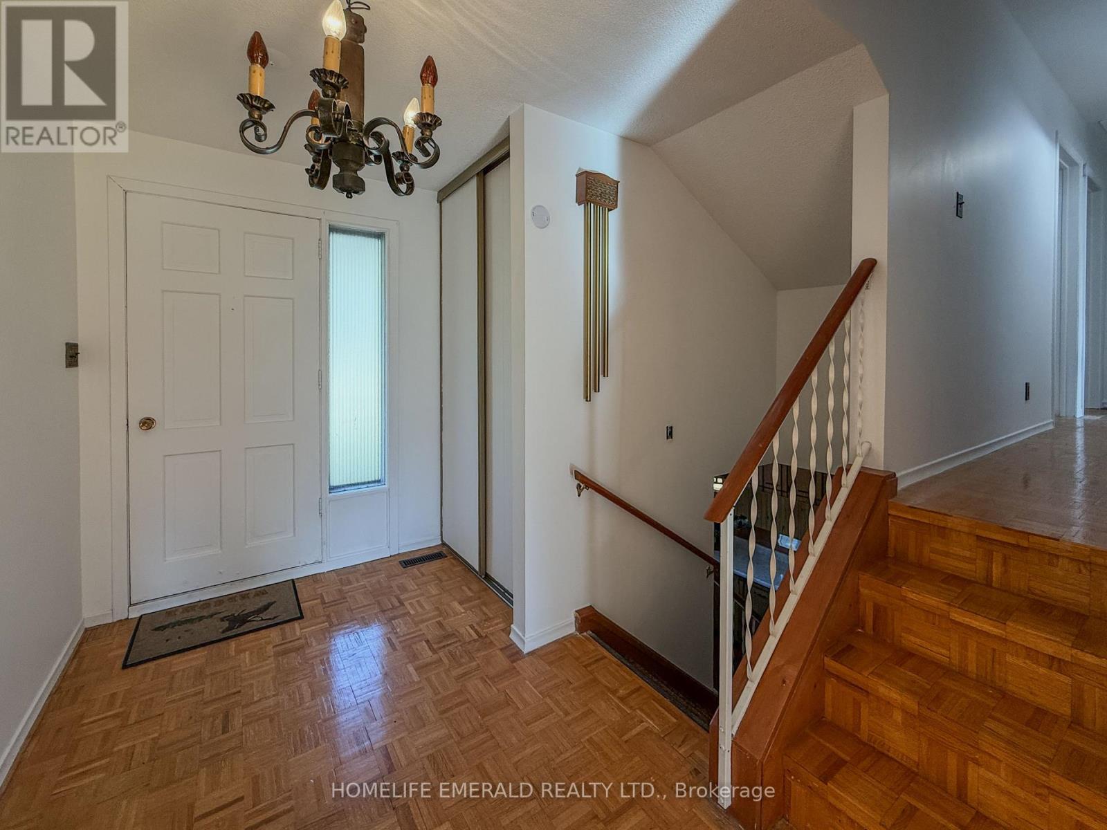 8169 Main Street E, Adjala-Tosorontio (Lisle), Ontario  L0M 1M0 - Photo 4 - N12517830