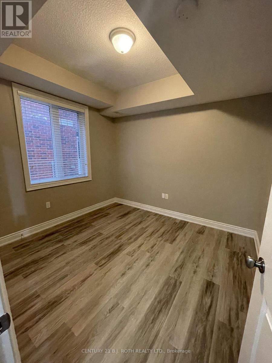 175 Centre Street, Essa (Angus), Ontario  L0M 1B0 - Photo 10 - N12517868