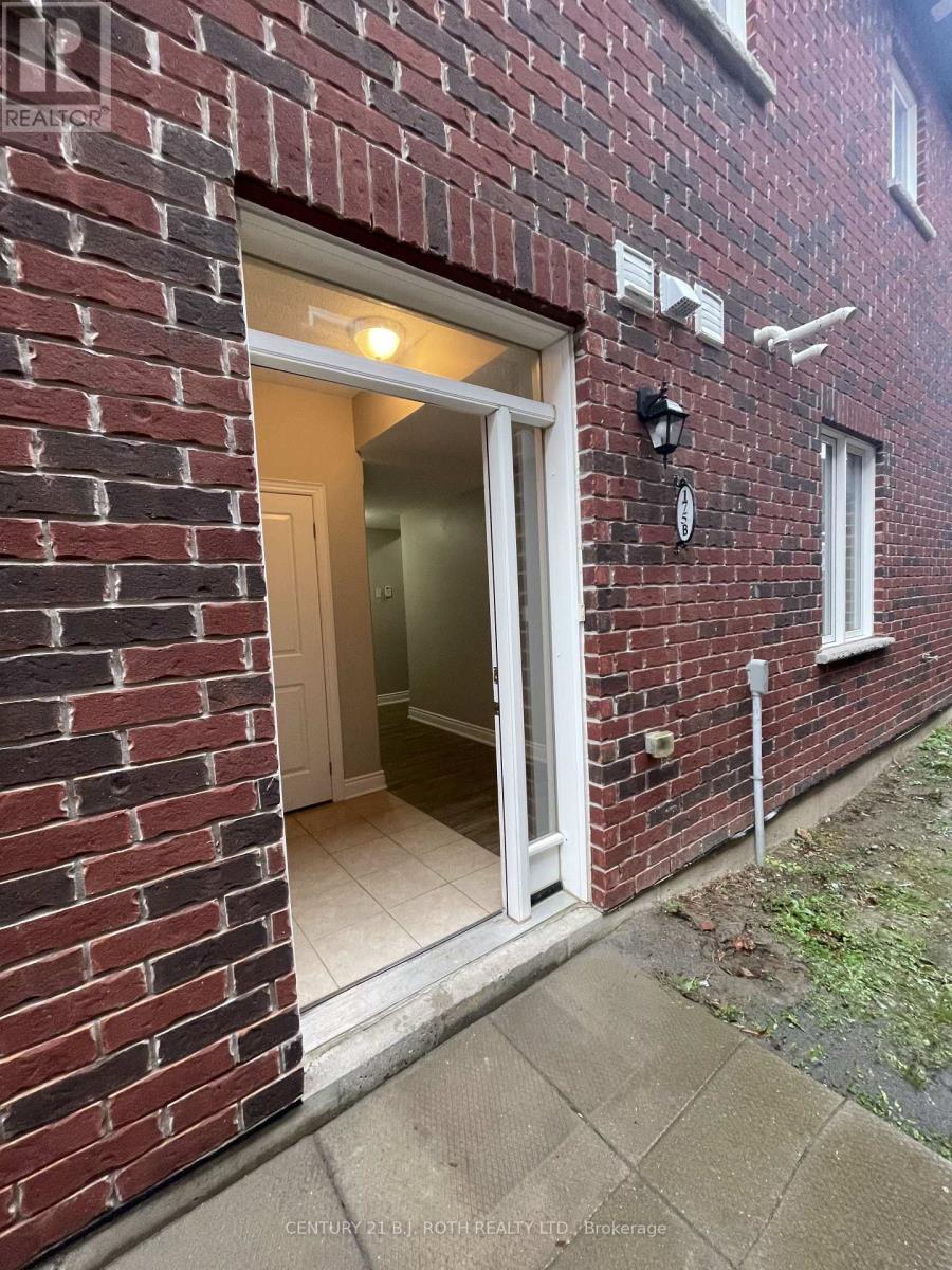 175 Centre Street, Essa (Angus), Ontario  L0M 1B0 - Photo 2 - N12517868