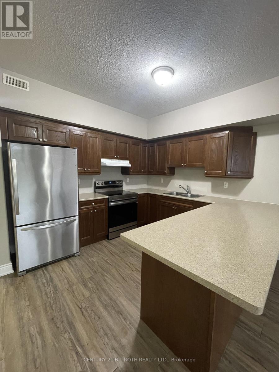 175 Centre Street, Essa (Angus), Ontario  L0M 1B0 - Photo 3 - N12517868