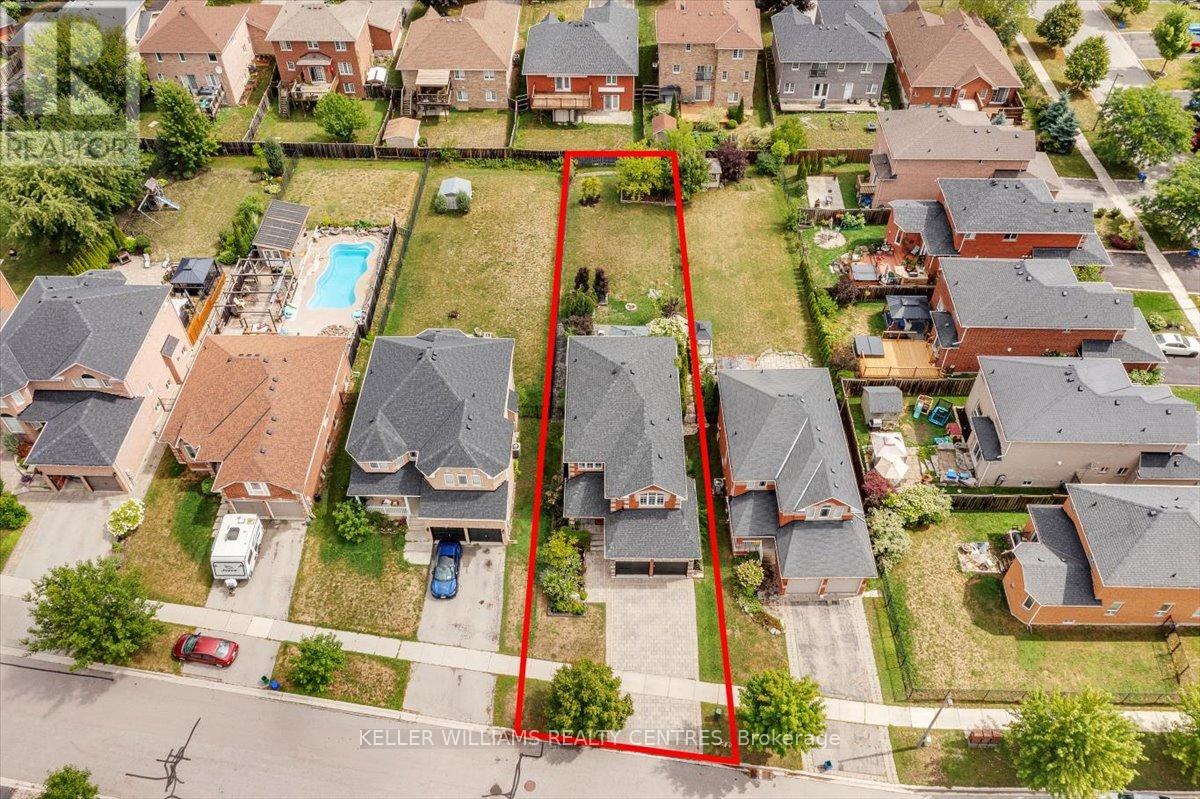 63 Kerfoot Crescent, Georgina, Ontario  L4P 4H2 - Photo 5 - N12517900