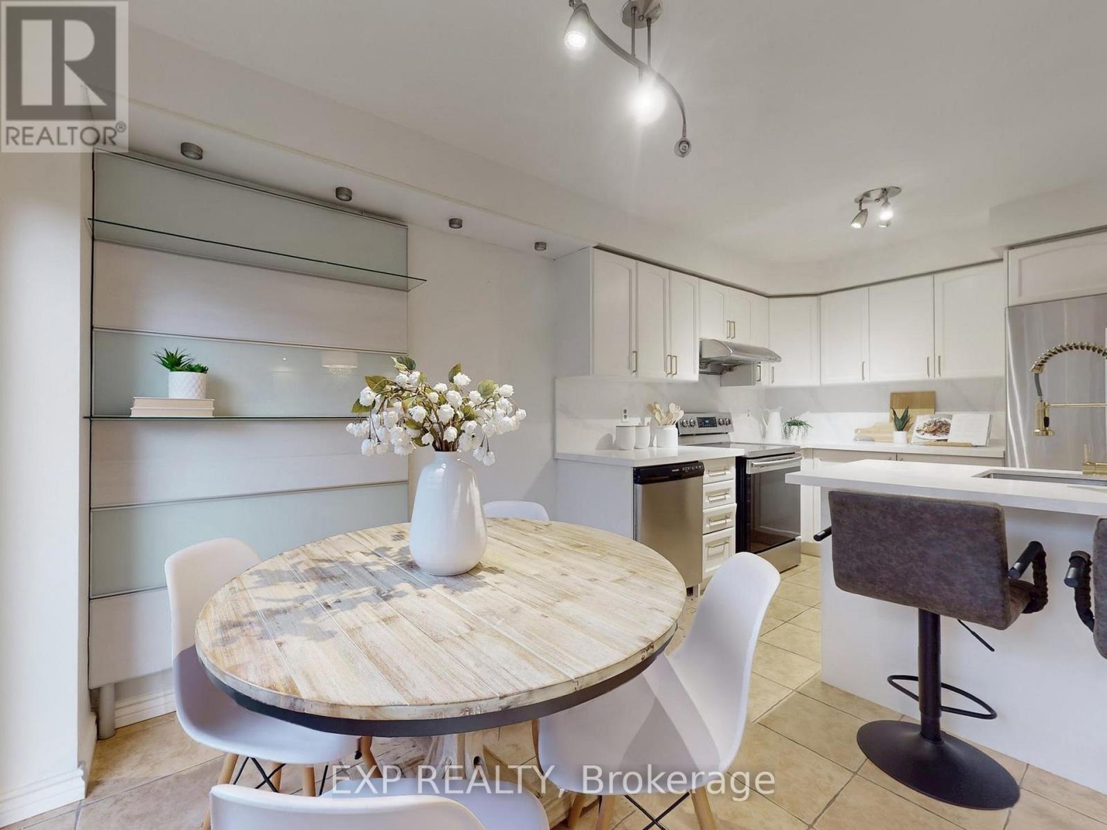 98 Lowther Avenue, Richmond Hill, Ontario  L4E 4P3 - Photo 16 - N12517916