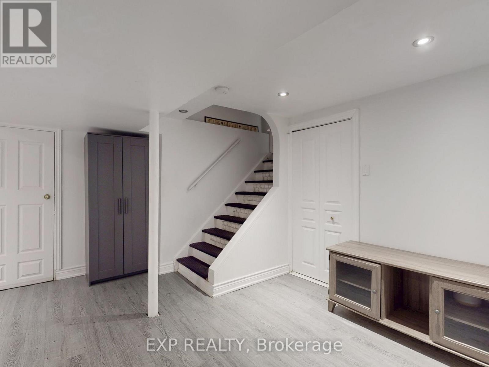 98 Lowther Avenue, Richmond Hill, Ontario  L4E 4P3 - Photo 32 - N12517916