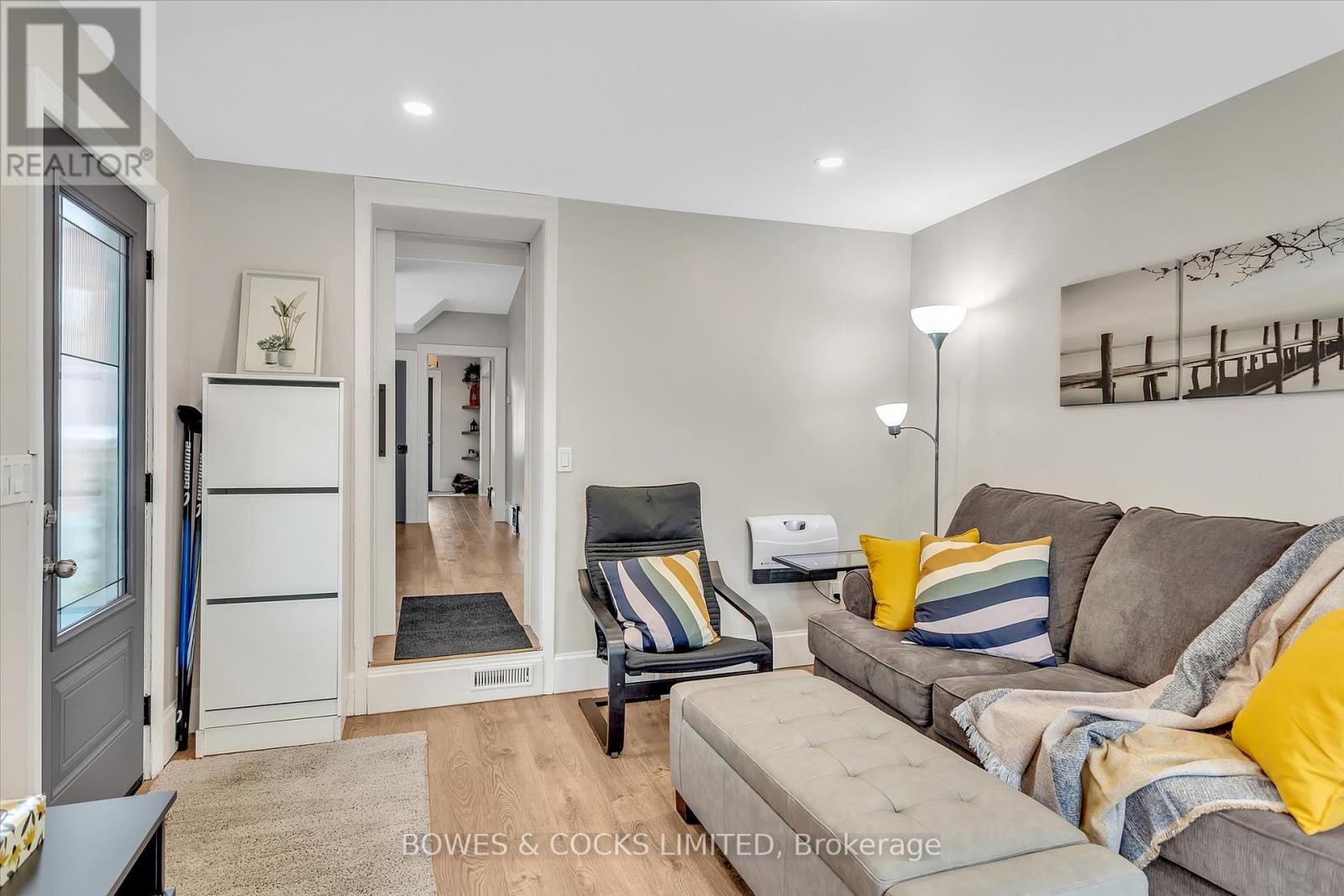 121 Durham Street W, Kawartha Lakes, Ontario  K9V 2R3 - Photo 16 - X12399913