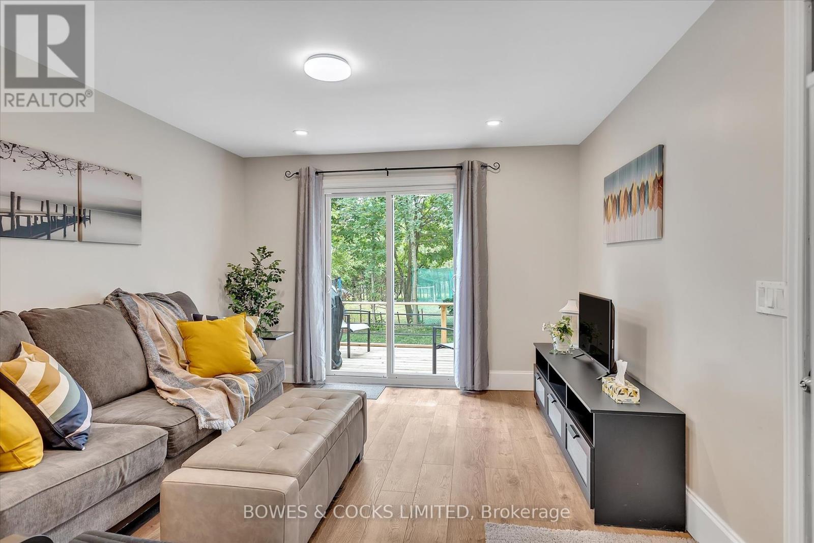 121 Durham Street W, Kawartha Lakes, Ontario  K9V 2R3 - Photo 15 - X12399913