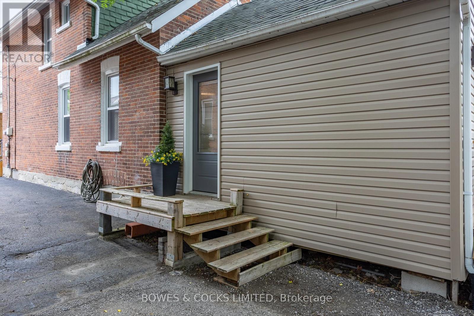 121 Durham Street W, Kawartha Lakes, Ontario  K9V 2R3 - Photo 37 - X12399913