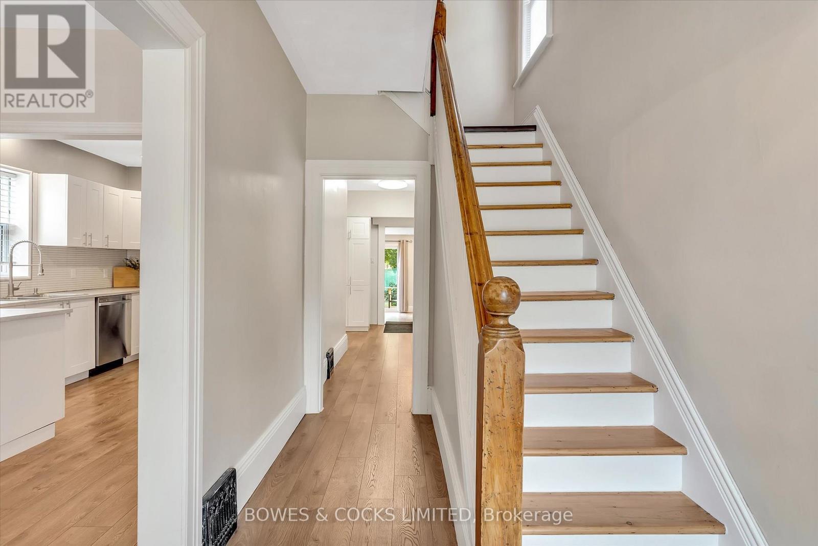 121 Durham Street W, Kawartha Lakes, Ontario  K9V 2R3 - Photo 5 - X12399913