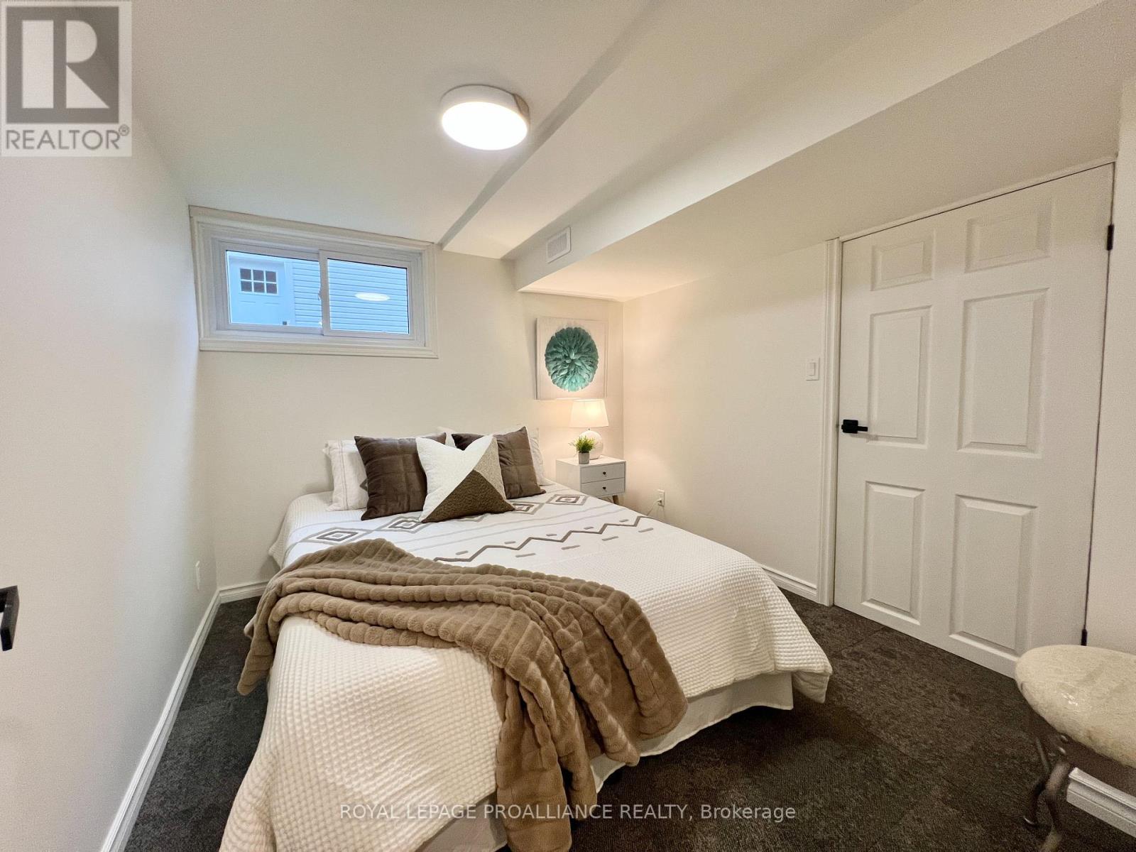 178 Burnham Street, Belleville, Ontario K8N 3R9 - Photo 24 - X12484175